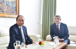 Premiér Andrej Babiš se setkal s předsedou vlády Vietnamské socialistické republiky