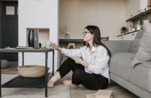 10 tipů, jak si nezničit záda během práce z domova